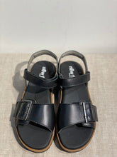 Lataa kuva Galleria-katseluun, New Feet 211-13-110 musta