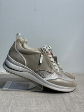Lataa kuva Galleria-katseluun, Tamaris Comfort Beige Lenkkarit